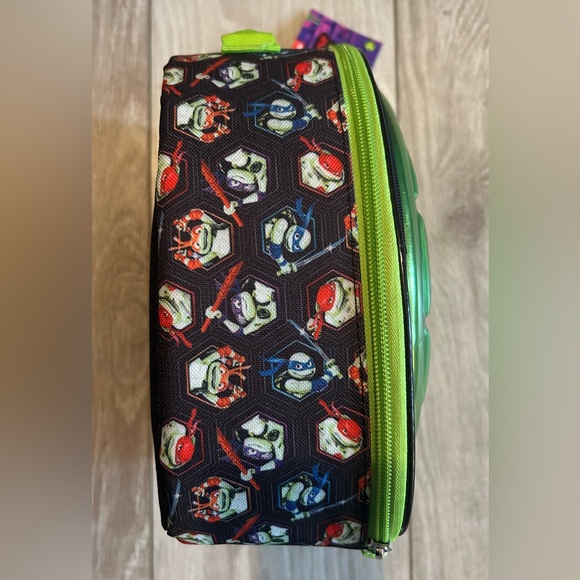 NEW Teenage Mutant Ninja Turtles Mutant Mayhem lunchbox - Green Shell - 2024 - Picture 2 of 6